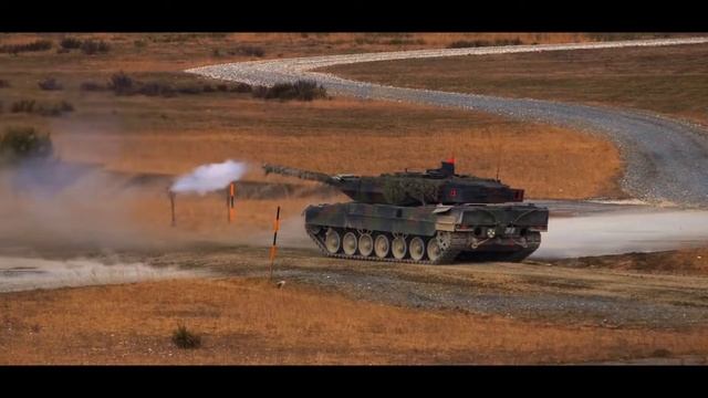 Tanks Firing Compilation смотреть онлайн