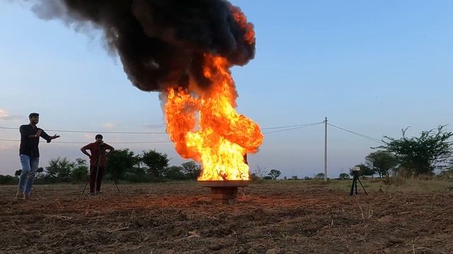 100000 सांप की गोलियों को एक साथ जला दे तब क्या होगा 😱 100000 Black snakes at once experiment смотреть онлайн