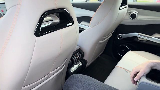 BYD YUAN PLUS 2024 сравнили комплектации Leading и Excellent смотреть онлайн