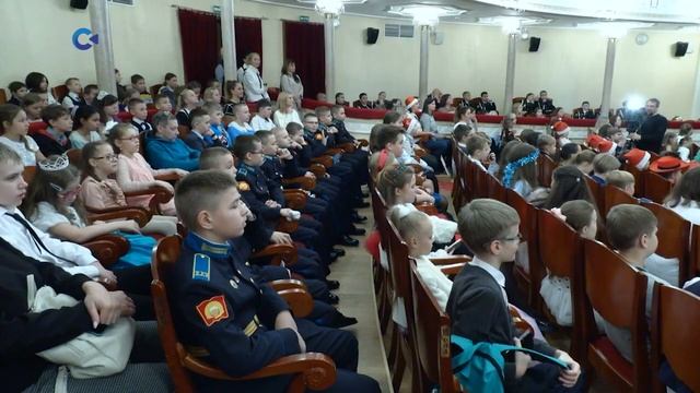 500 детей со всей республики приехали на главную елку Карелии смотреть онлайн