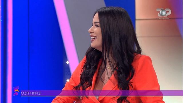 Ku e merr mallin ministri? Këngëtarja i kthehet live Blendi Klosit смотреть онлайн