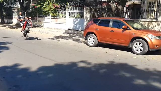 Empinando a lifan 50cc como proficional... смотреть онлайн