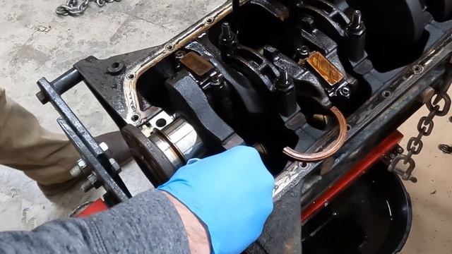 Jeep Wrangler TJ Rebuild and Mild Restoration | Part 3 | Rear Main Seal and Oil Pan Gasket Replacen смотреть онлайн