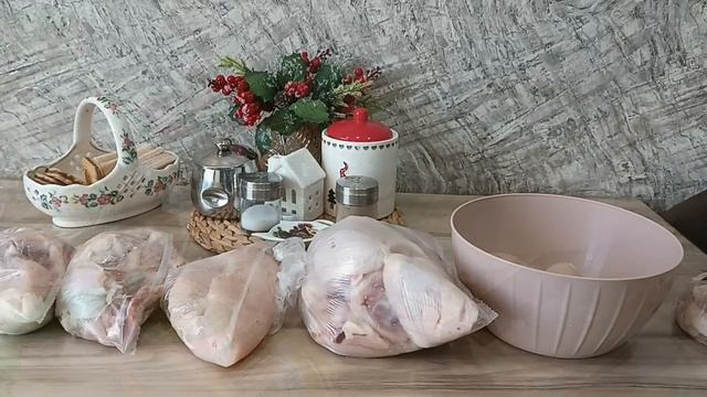 Опять закупка продуктов! Сколько тратим на продукты в месяц! Курочка под шубой! смотреть онлайн
