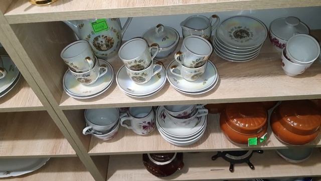 РАСПРОДАЁМ АНТИКВАРИАТ смотреть онлайн