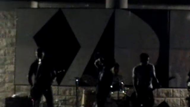 Enema - Verde Oliva (En Vivo) смотреть онлайн