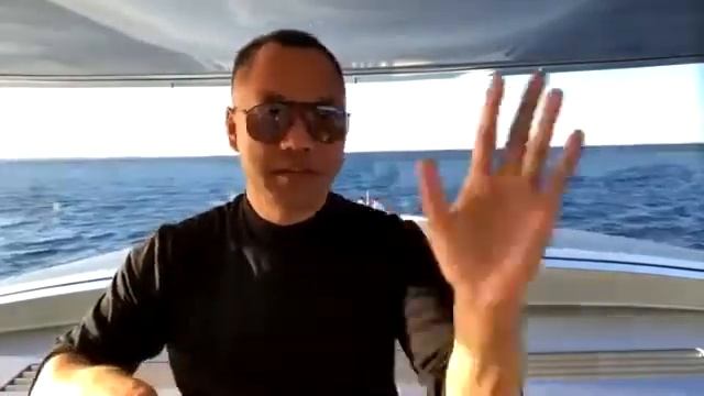 郭文贵：①美女裸泳色诱文贵②王岐山访美文贵欲公布其不雅视频 смотреть онлайн