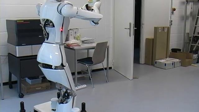 AILA: An autonomous, mobile dual-arm robot смотреть онлайн
