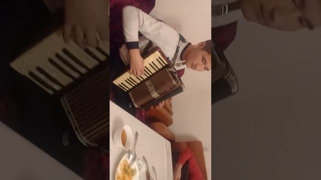 Шумкар Кочкоров кош чака кармап колуна смотреть онлайн