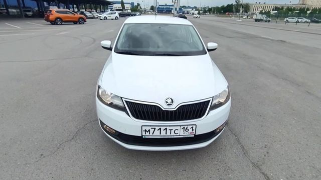 Шкода Рапид 2019 года.