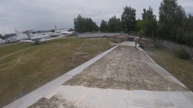 Помывка правой консоли крыла Як-42 смотреть онлайн