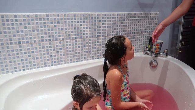 GELLI BAFF FUN смотреть онлайн