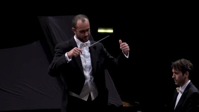 E. Grieg – Piano Concerto in A minor – Pietro Ceresini – Leonardo Benini – OAV смотреть онлайн