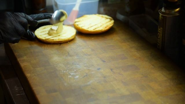 Куриный бургер. Курячий бургер. Chicken burger. смотреть онлайн