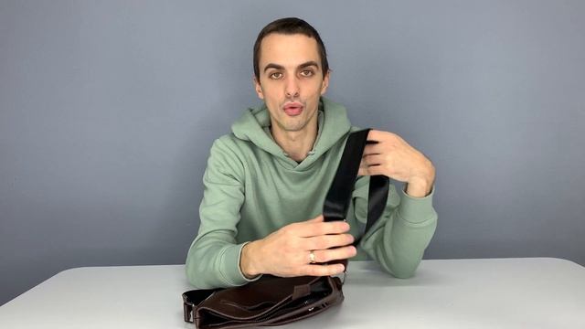 Обзор коричневой сумки через плечо из натуральной кожи смотреть онлайн