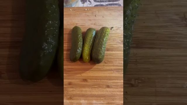 Самый вкусный оливье с мясом и кукурузом. The most delicious Olivier with meat and corn #salad смотреть онлайн