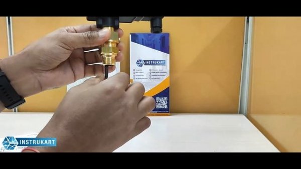 Siemens QVE 1901 Flow Switch | Siemens QVE 1901 sensor for hydraulic systems