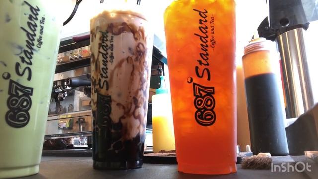 Iced latte, Coffee Milk, Bubble-milk-tea, and more #delicious #popular смотреть онлайн
