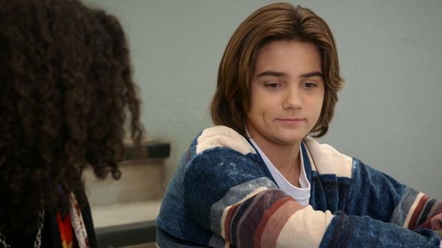 Grieving (and Flirting) Can Be Complicated for Teens - mixed-ish смотреть онлайн