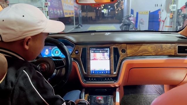 Zotye Z8 đến từ Trung Quốc với gói độ 40tr có gì? Độ màn hình kiểu Tesla - Đổi màu nội thất смотреть онлайн