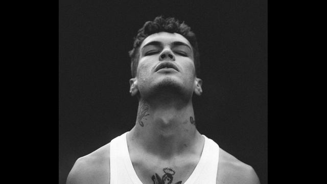 BLANCO X COLDPLAY & TWISTED MELODIEZ - A SKY FULL OF NOTTI IN BIANCO (MIRCO AKUMA MASHUP) смотреть онлайн