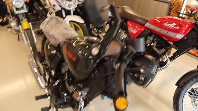 Victor-R Cafe Racer 125 | First Impression смотреть онлайн