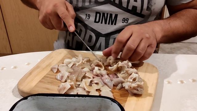СВИНСКА ПАЧА ОТ УШИ, КРАЧЕТА, МЕСО И ЧЕСЪН! Традиционно ястие на Балканския полуостров!!! Невероятн смотреть онлайн