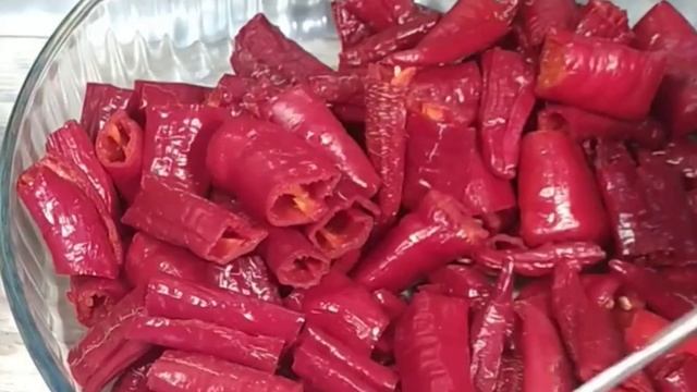 ЗАГОТОВКИ з ГОСТРОГО ПЕРЦЮ : соус ЧИЛІ/пластівці ЧИЛІ/порошок ЧИЛі(гостра паприка) смотреть онлайн