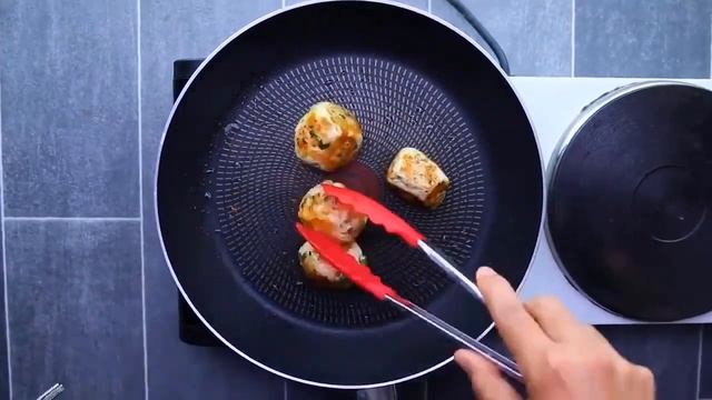 CHICKEN MEATBALLS WITH CAULIFLOWER (WEIGHT LOSS RECIPE) смотреть онлайн