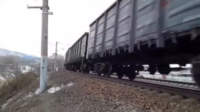 Белогорский квартет с приветом. Система 2ЭС5К-213/214 "Ермаки" с грузовым поездом и приветом смотреть онлайн