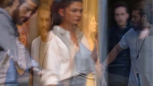 ¿La estancia de Demet Özdemir en Italia fortalecerá su relación con Can Yaman смотреть онлайн