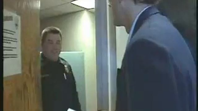 Michael Moore - Policeman (from The Awful Truth) смотреть онлайн