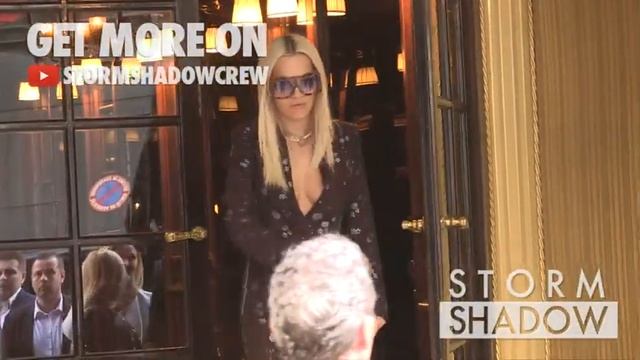 EXCLUSIVE : Very stylish Rita Ora coming out of her hotel in Paris смотреть онлайн