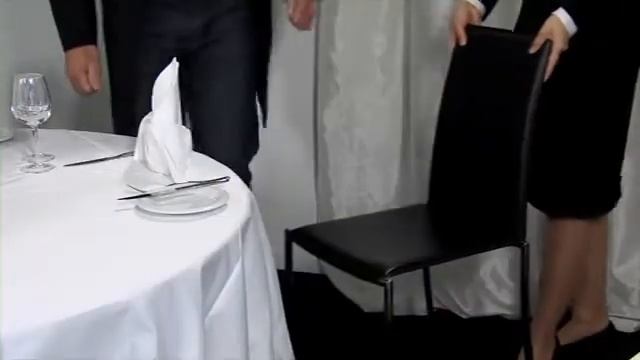 приглашение к столу смотреть онлайн