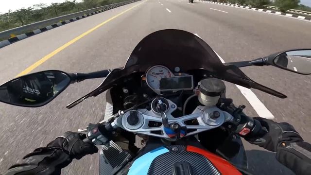 2024 ZX 10R vs 2018 BMW S1000RR | Hottest Race Ever! смотреть онлайн