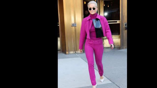 Rita Ora Engaged To Ricky Hilfiger? Wears Silver Band On Ring Finger смотреть онлайн