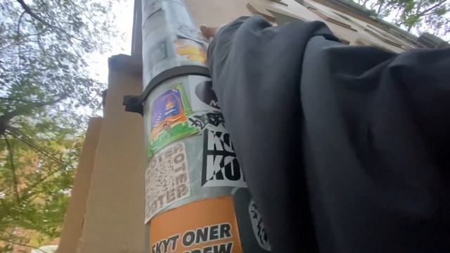 Graffiti day in Moscow with the Bober and Saber | теггинг и стикербомбинг в Москве | смотреть онлайн