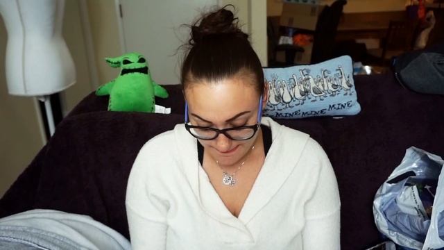 We keep buying these Dang PUZZLES! | Walt Disney World 2018 Haul! смотреть онлайн