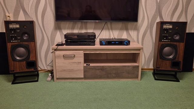 IOTAVX SA-3 & Radiotechnika АС35-1 на подставках - Klyde - Ama смотреть онлайн