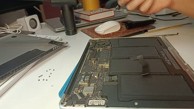 КАК РАЗОБРАТЬ MACBOOK AIR 13 2014 как снять крышку макбука Разбор макбука