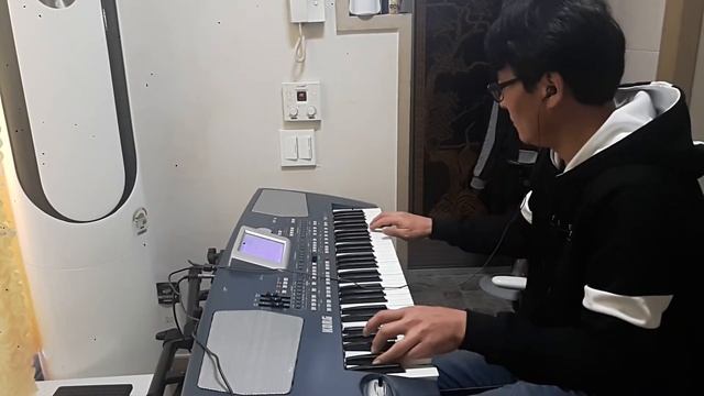 전자올겐키보드연주 Merci cherie 별밤 시그널 смотреть онлайн