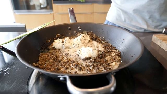 Creamed Mushroom Farfalle - Foodiliciouse.ch смотреть онлайн