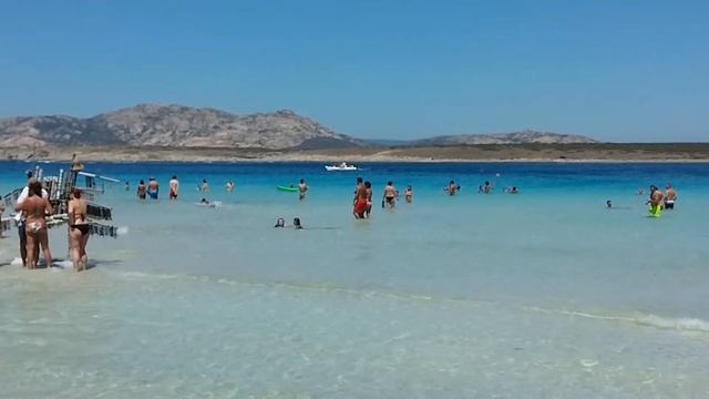 Stintino, Spiaggia La Pelosa (Sassari) ora a pagamento смотреть онлайн