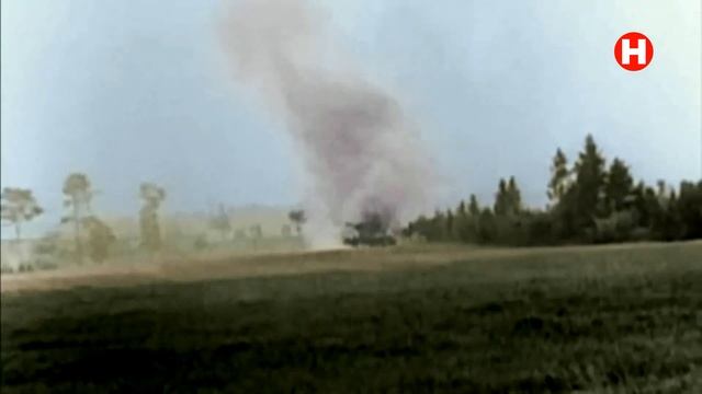 ПОДЪЁМ ТАНКА Т-34 ИЗ БОЛОТА / LIFTING THE T-34 TANK OUT OF THE SWAMP смотреть онлайн