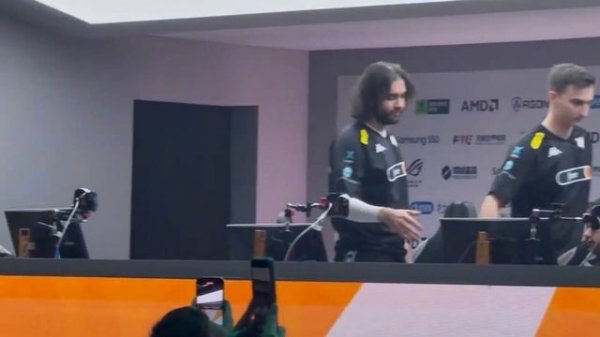 DONK ВЫДАЛ ЛЕГЕНДАРНЫЙ КЛАТЧ 1В5! ELECTRONIC ПОКИНЕТ VIRTUS PRO? VITALITY КРИНЖУЮТ! FALCONS 2025!