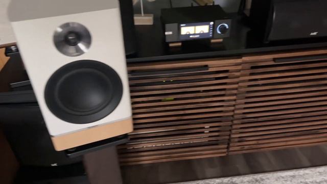 Tannoy platinum B6 sound demo part 2 смотреть онлайн