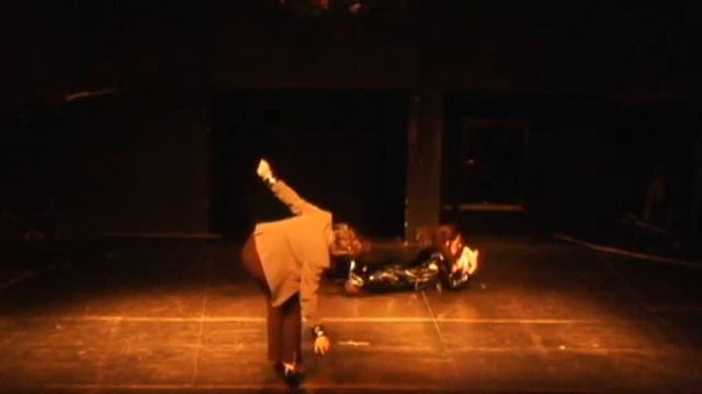 HAMLET (Carolina Floare) & POLONIA (Eloise Marangoni) em "HAMLET 2012" смотреть онлайн