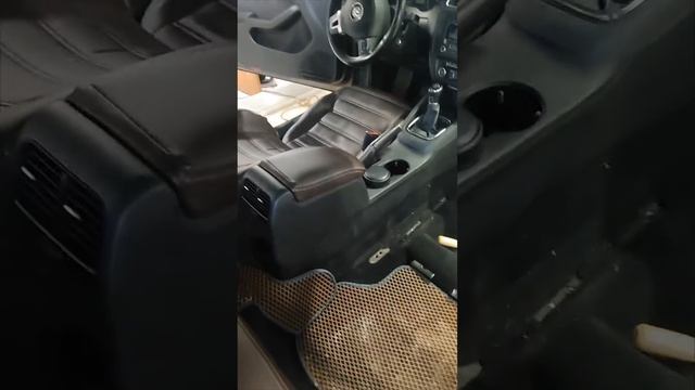 Как вытащить потолок из салона Volkswagen Jetta 6 смотреть онлайн