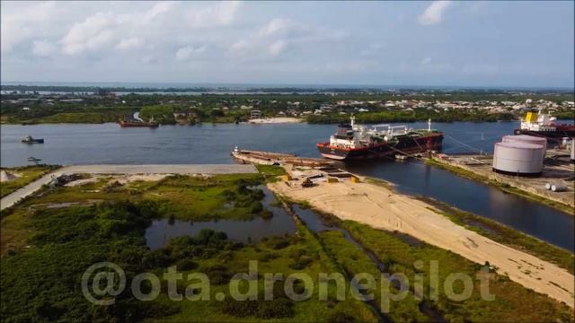 Tank Farm Water Front смотреть онлайн