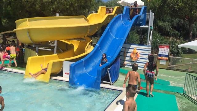 Water Slide at Rixies - Rixos Premium смотреть онлайн